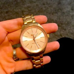 Rose gold watch, never used, no scratches, perfect condition